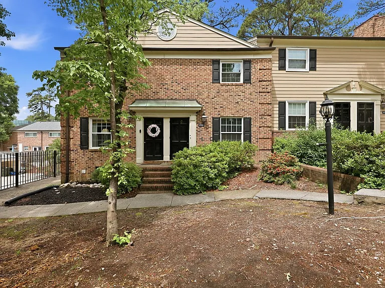 3733 Yorktown Pl — Photo 18