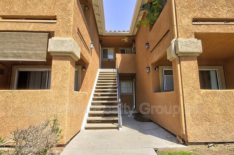 1st image of 16377 Lakeshore Dr #B-1