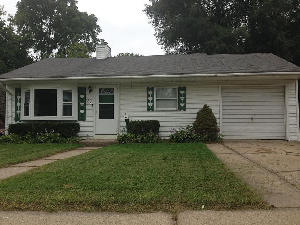 1st image of 1263 Emerald Ave NE