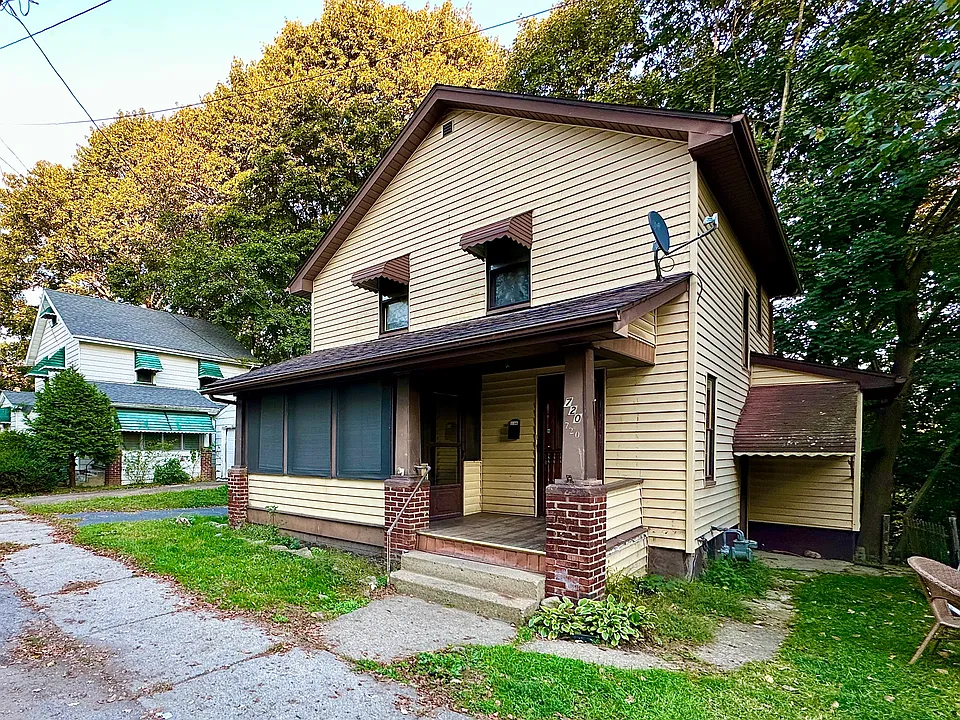 720 Neshannock Blvd