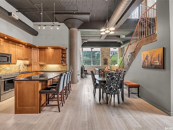 5th image of UNIT 206-211 D AVENUE N