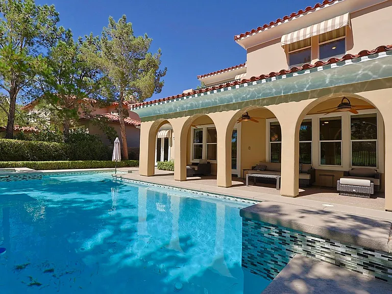 12047 Oakland Hills Dr — Photo 33