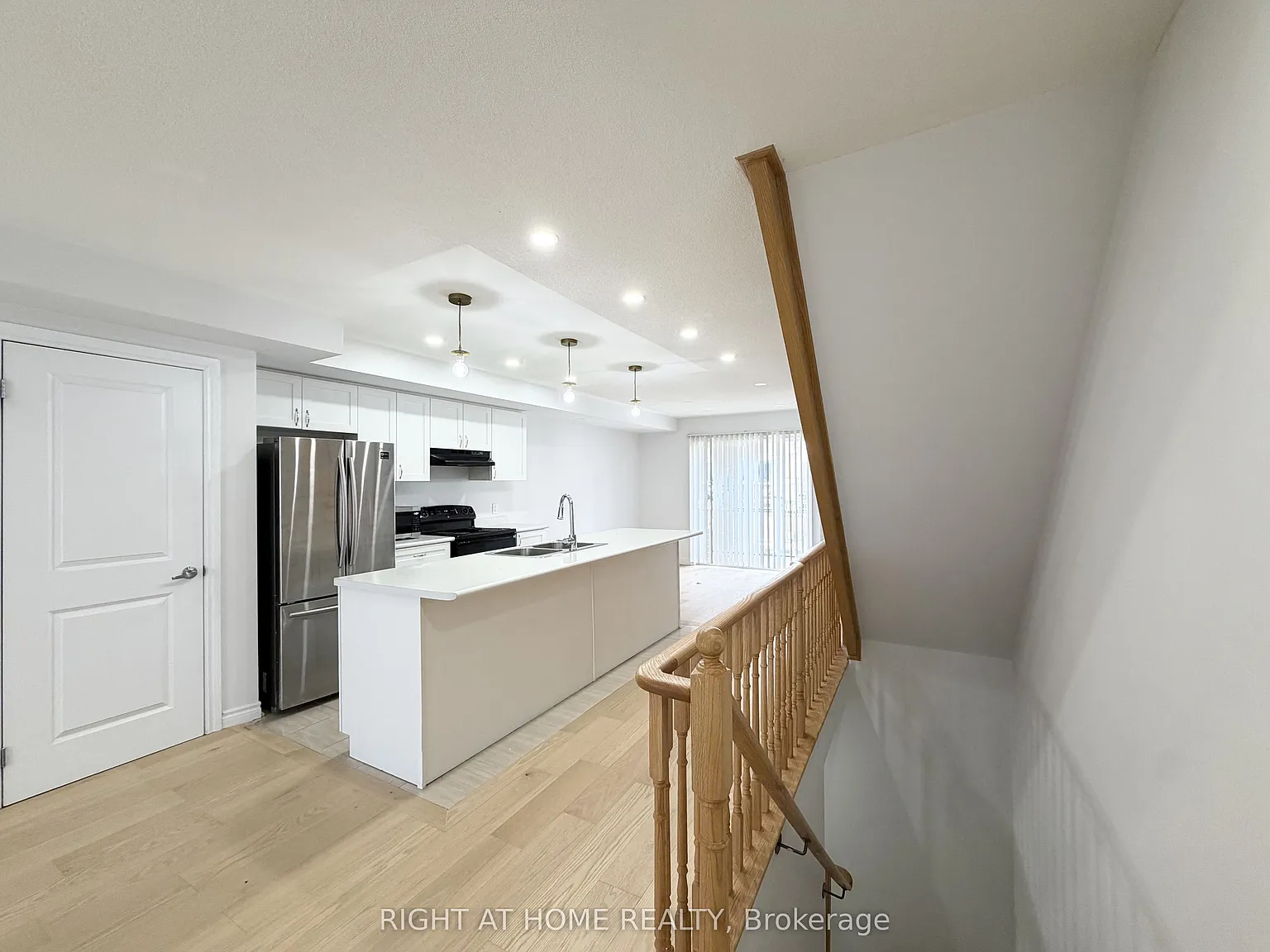 2 bed, $2,450 — Photo 2