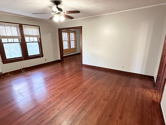 5th image of 1312 W University Ave