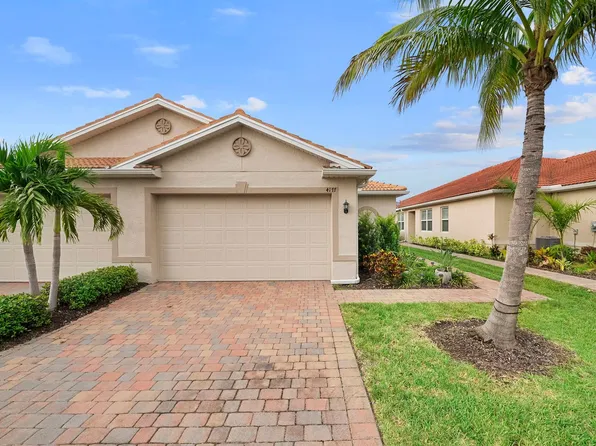 4177 Bloomfield St, Fort Myers, FL 33916