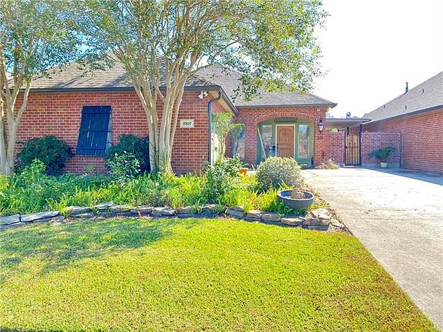1st image of 2817 N Locke Point Dr