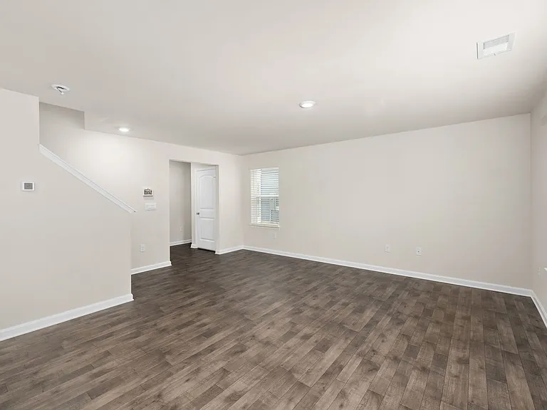 56 Currant Cir — Photo 3