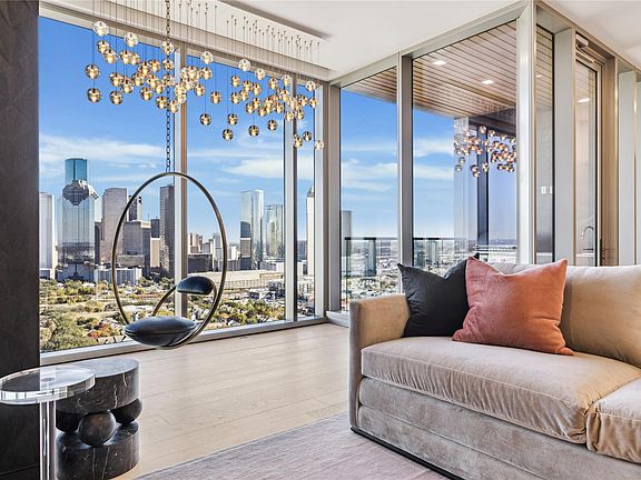 3rd image of 1711 Allen Pkwy #2505