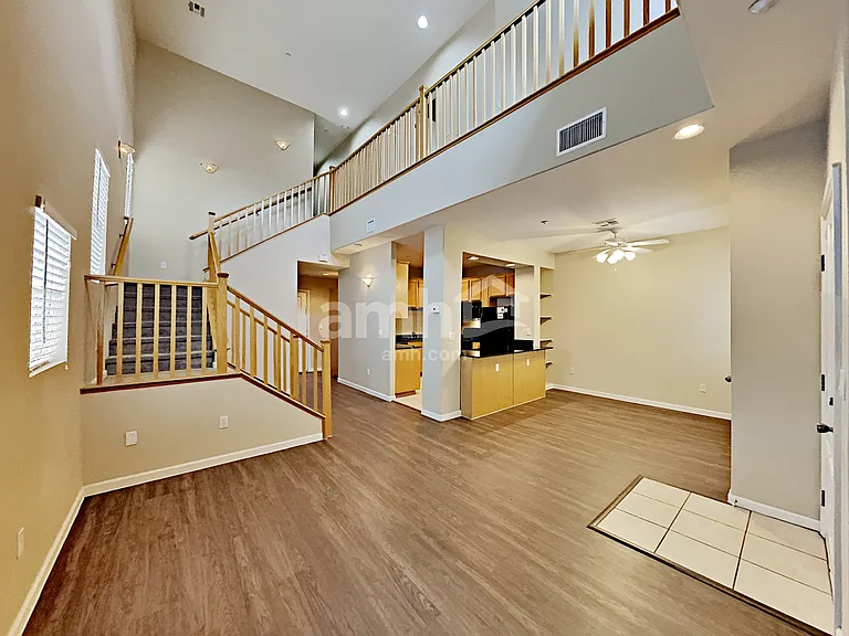 10486 Tuscany Rose Ct — Photo 7