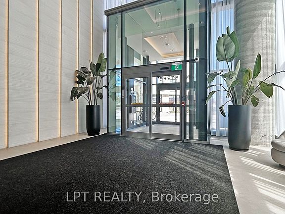 5th image of 7890 Jane St #1611