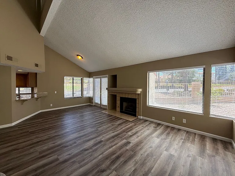 2716 Baycliff Ct — Photo 5