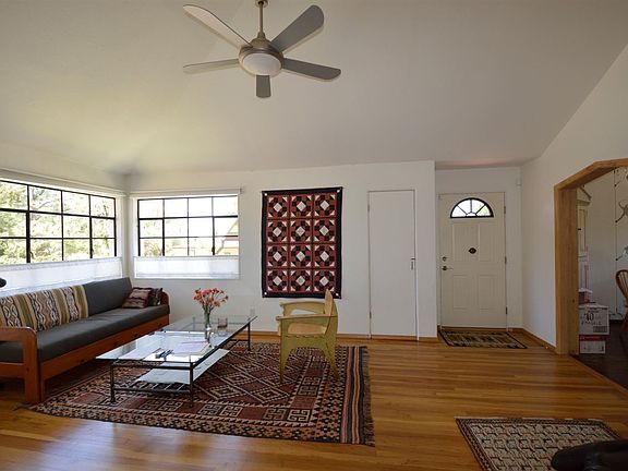 3rd image of 410 Columbia Ave