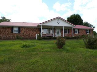 4040 New Irvine Rd, Waco, KY 40385