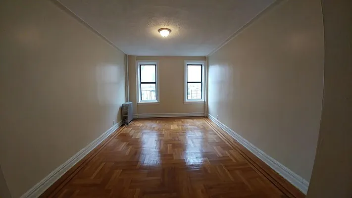 Rented by Lang Realty LLC | media 24