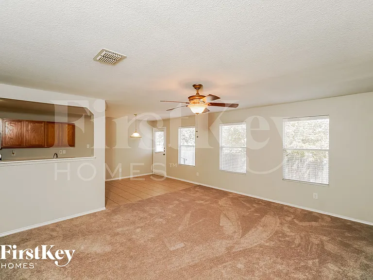 8027 Saratoga Knl — Photo 7