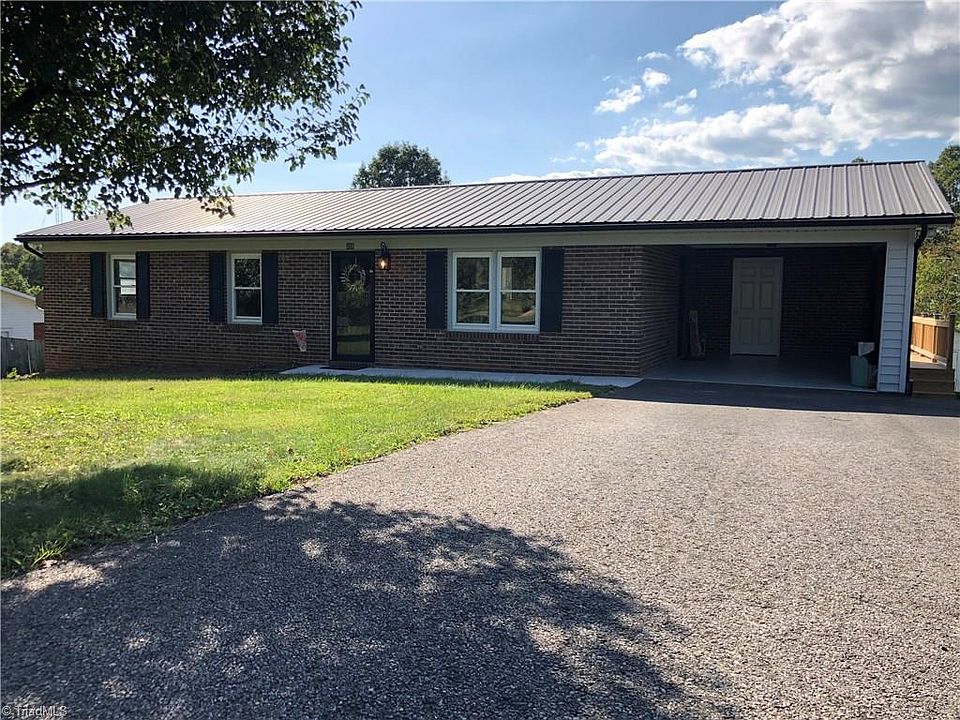 1st image of 326 Brookcrest Cir