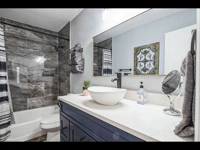 3004 Matador Dr #B — Photo 13