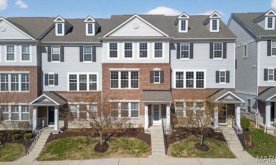 1st image of 1087 E Linden Ave
