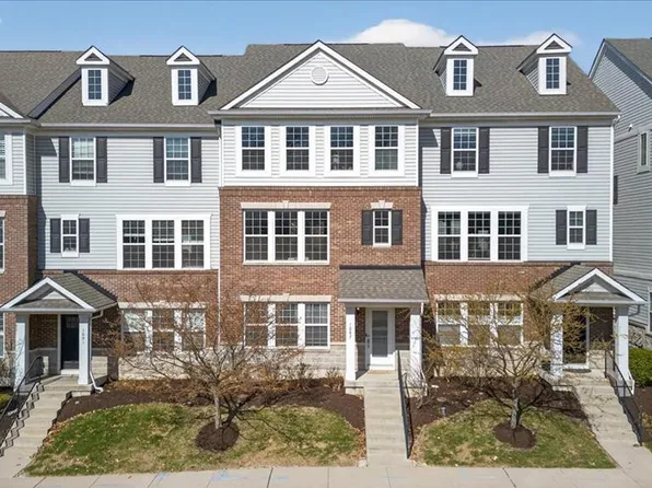 1087 E Linden Ave, Saint Louis, MO 63117