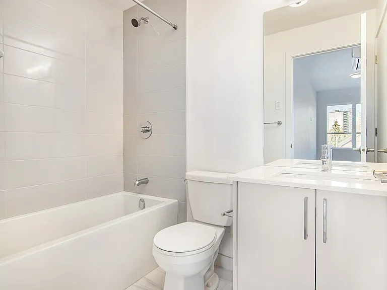 258 Carruthers Ave #11 — Photo 6