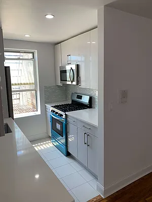 Rented by Compass | media 3