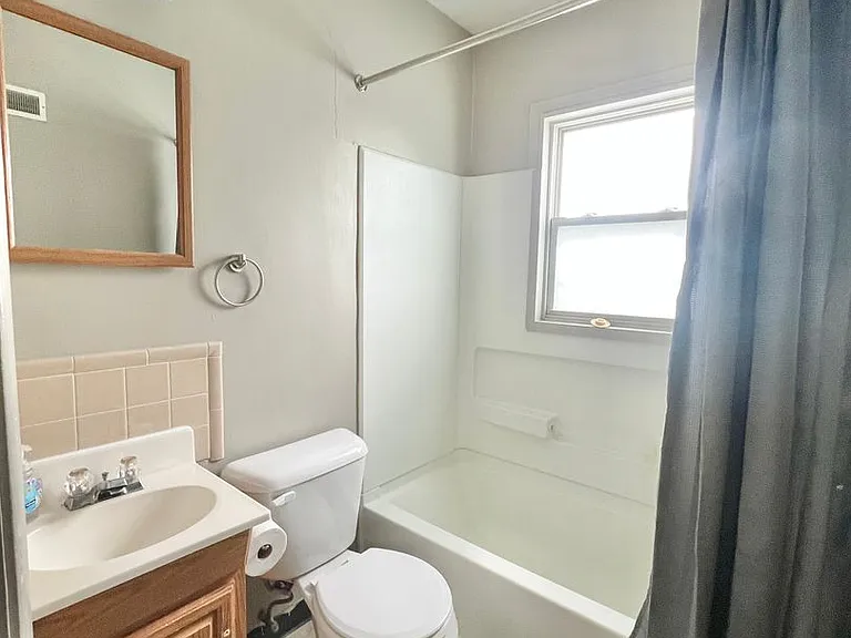 217 S Spring Ave — Photo 9