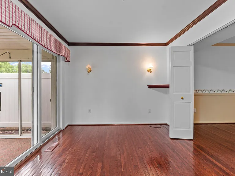 330 Harlan Sq #A-6 — Photo 10