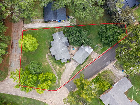4th image of 449 Turkey Creek Dr