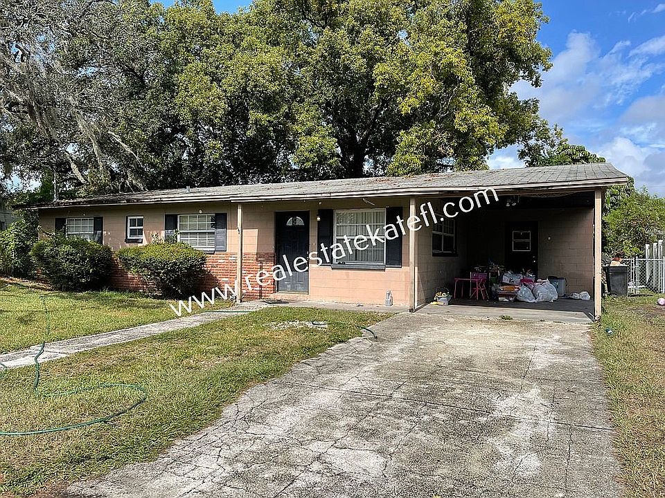 1st image of 3313 W Burke St