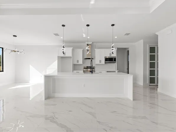 3432 4th AVE SE, NAPLES, FL 34117