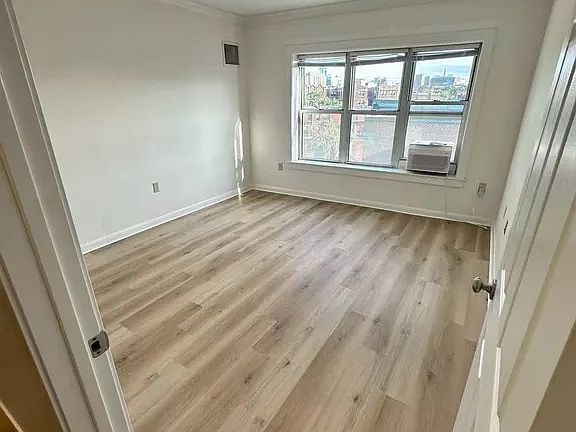 3rd image of 123 Mountfort St #404