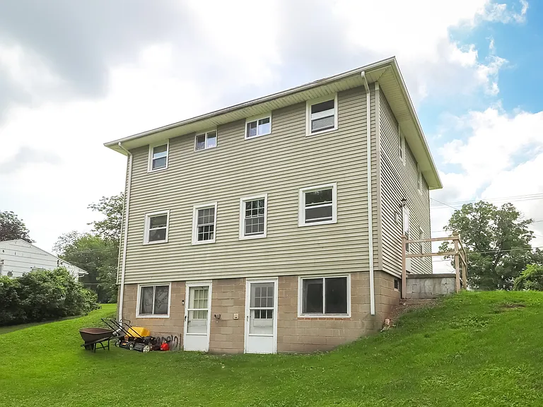 9694 W Ridge Rd #1 — Photo 16