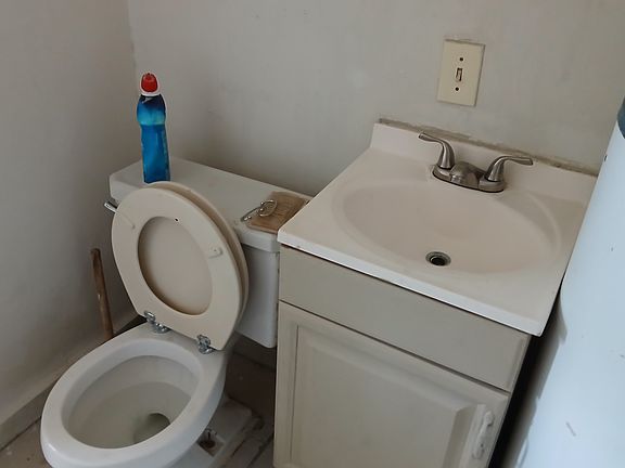 5th image of 2606 Bermuda Dr
