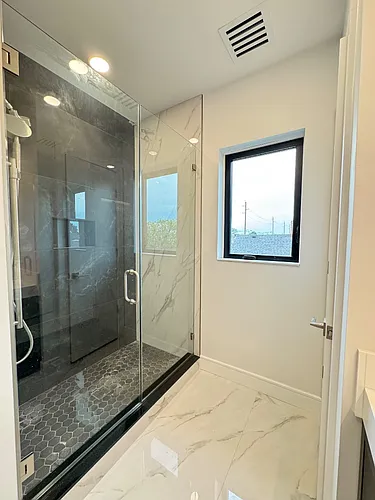 85 W High St #3F Photo 1