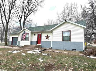 101 N Benbow St, Hillsboro, IA 52630