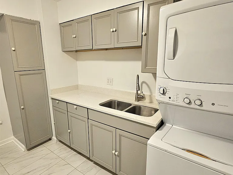 151 N Belvedere Blvd #4 — Photo 5