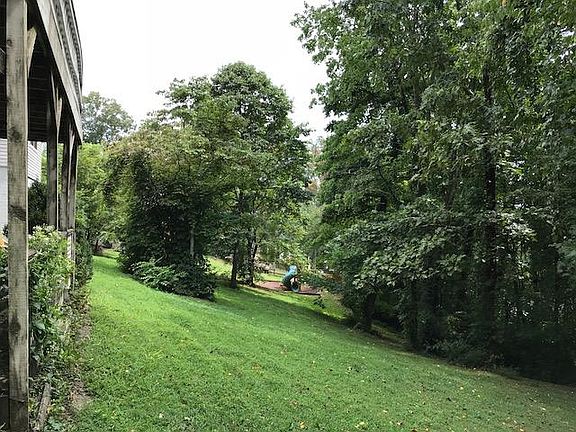 3rd image of 1429 S Courtney Oak Ln