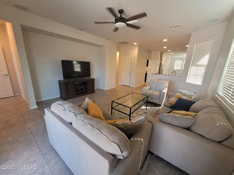 8042 S Dolphin Way — Photo 4