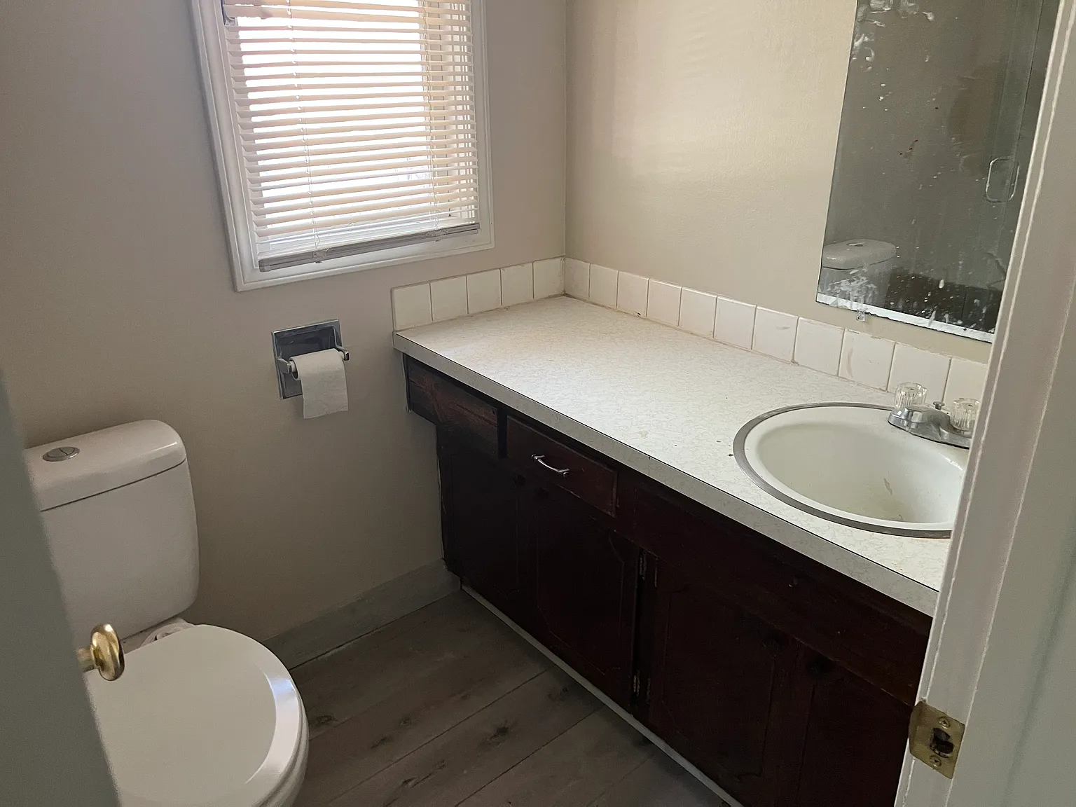 4 bed, 2.5 bath, 1592 sqft, $2,500 — Photo 2