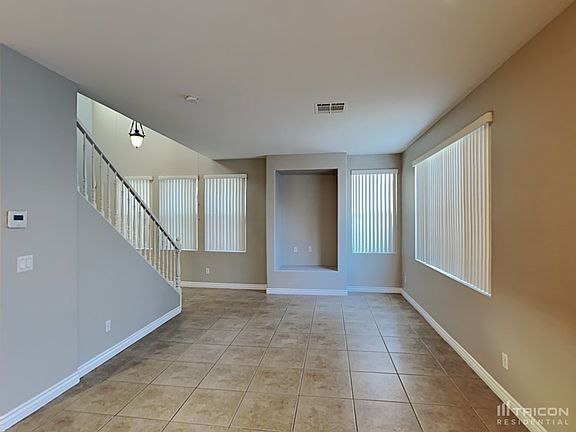 3rd image of 4444 Acropolis Ave