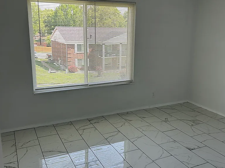 217 Anderson Ln #B — Photo 8