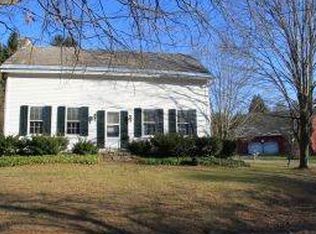 77 Fuller Rd W, Bennington, VT 05201