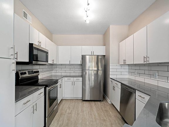 2nd image of 13900 Chadwick Pkwy #435