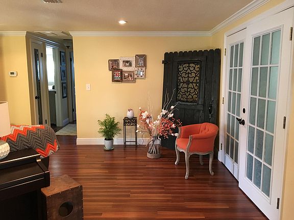 3rd image of 5109 Sandalwood Dr