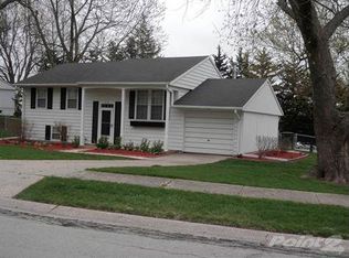 3110 Mayfair Dr, Saint Joseph, MO 64506