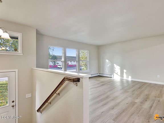 4th image of 701 E 54th Ave
