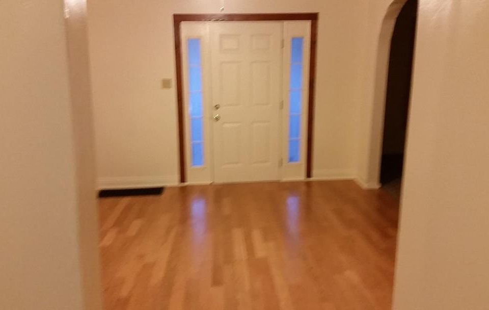 1st image of 510 E Morrell St
