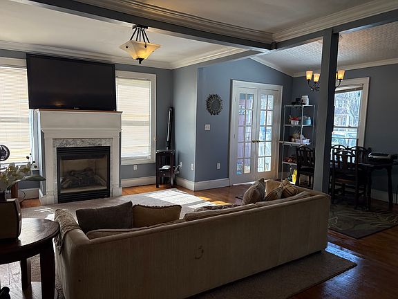5th image of 780 Winchester Ave #B