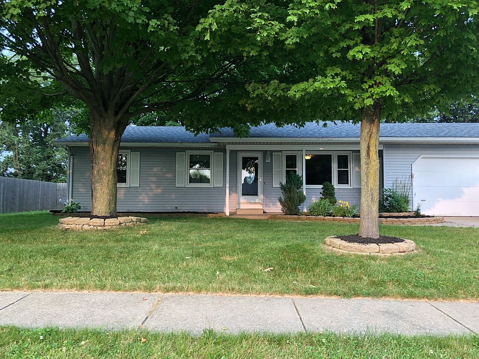 1st image of 5643 Newhaven Dr
