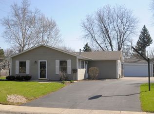 83 Paddock St, Montgomery, IL 60538